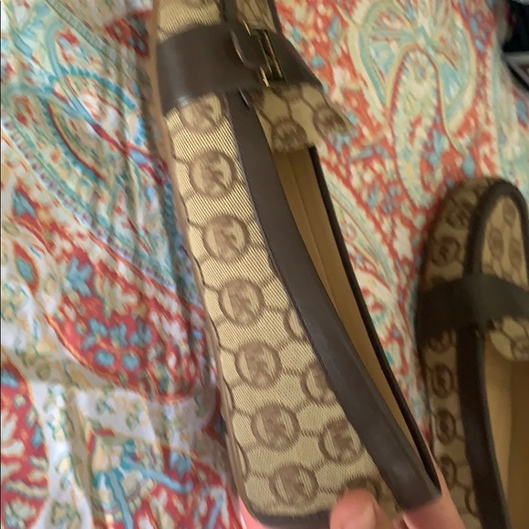 MK FLATS - Picture 3 of 3